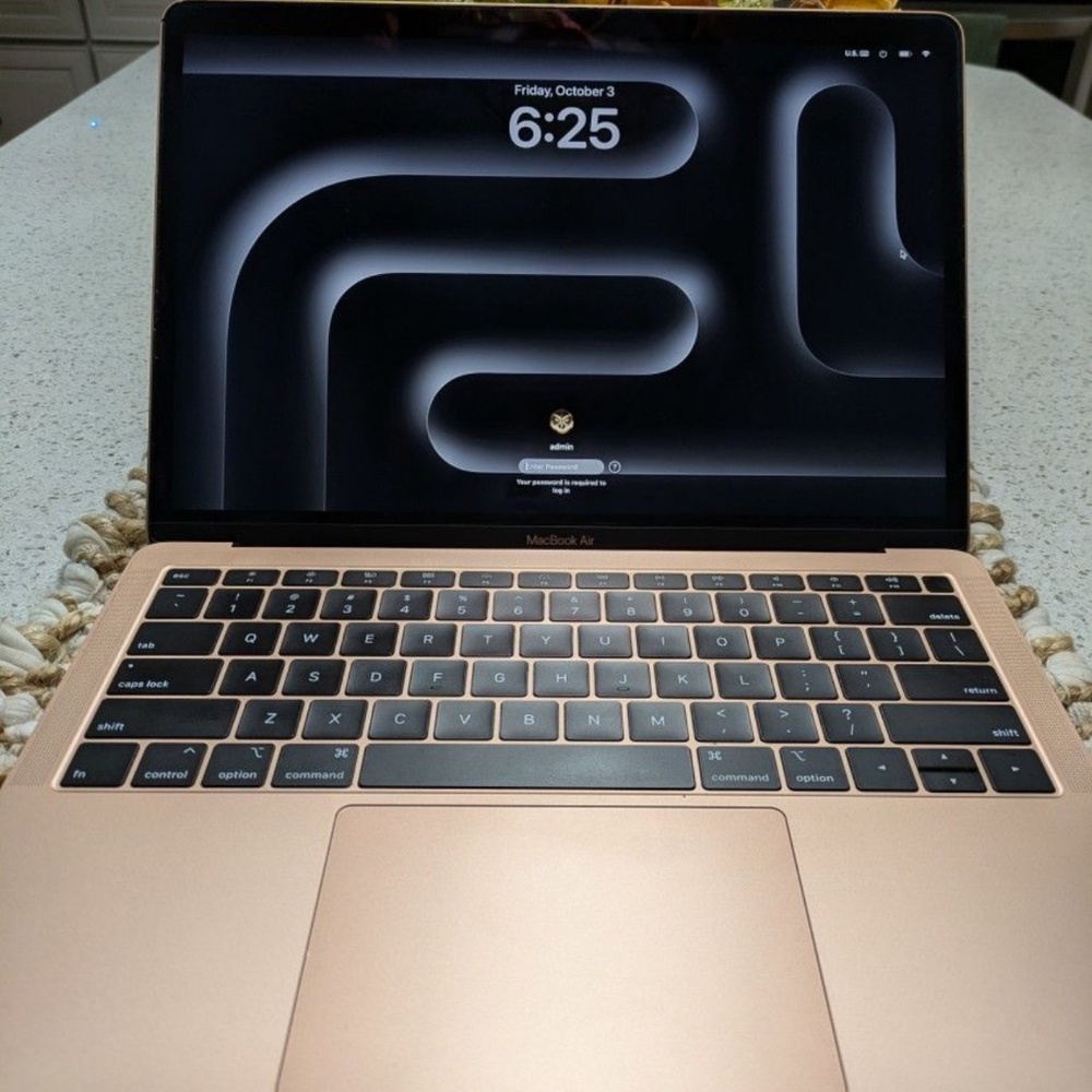 Mac Book 2020